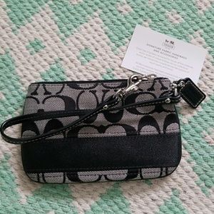 NWOT Coach Wristlet